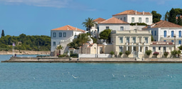 Biology on the beach: Student reflections from an Advanced Course in Spetses