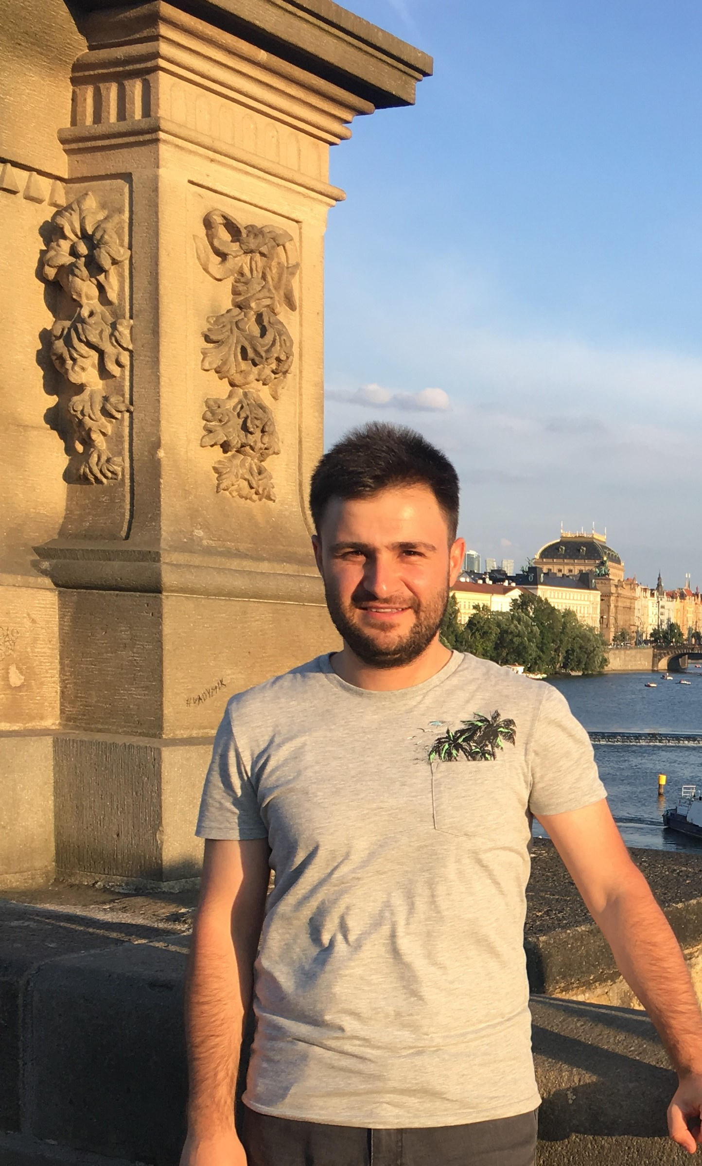 Go to the profile of Harun UN