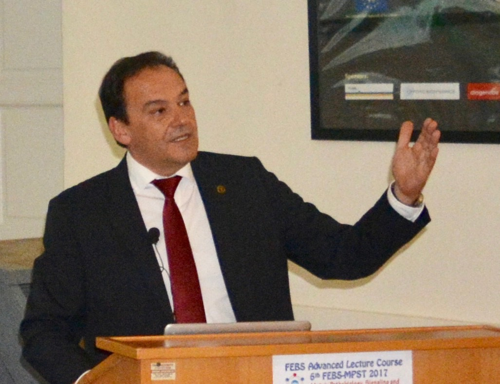 Go to the profile of Nikos Karamanos