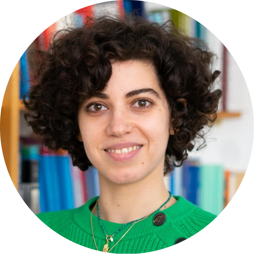 Go to the profile of Léa Nacache