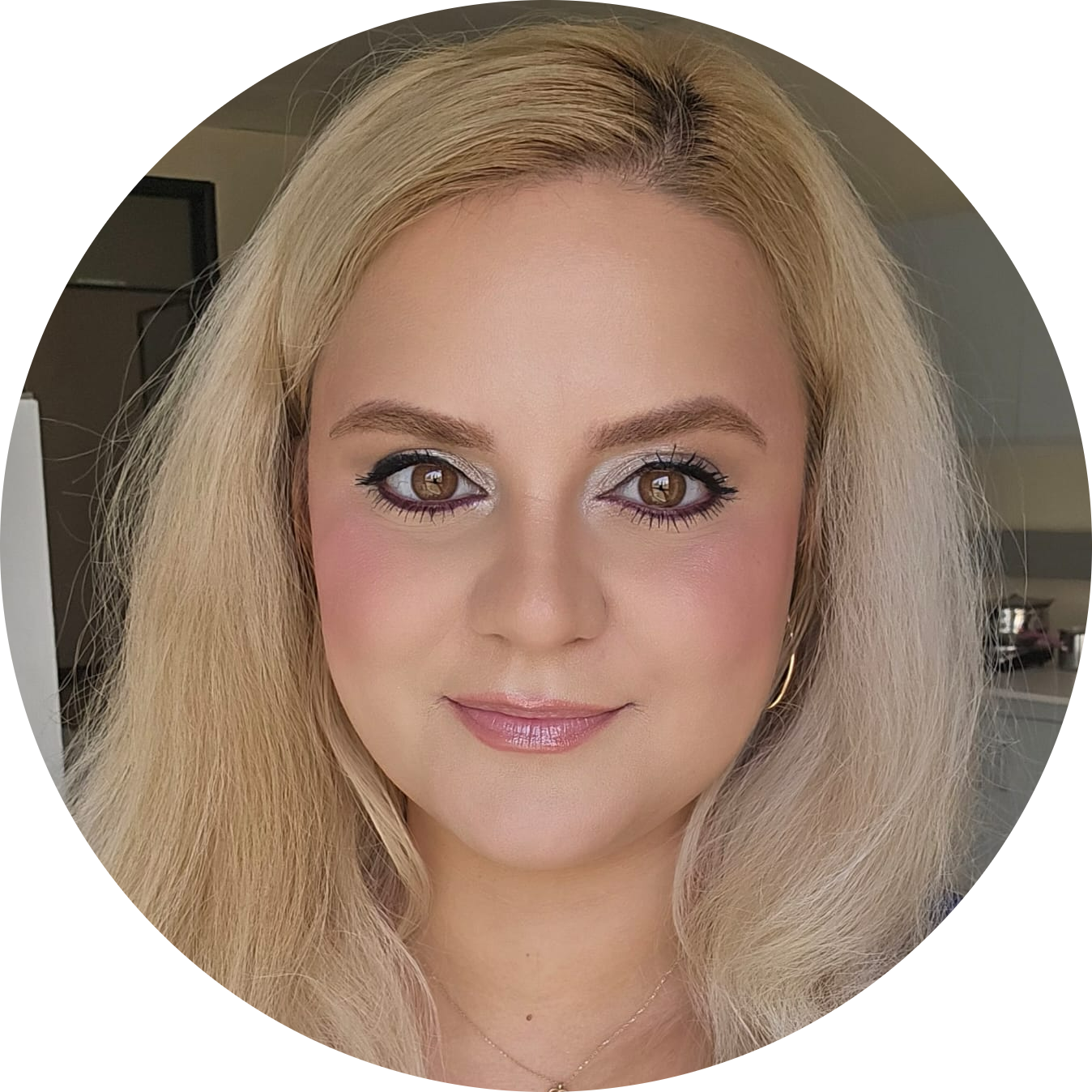 Go to the profile of Saniye Koç Ada