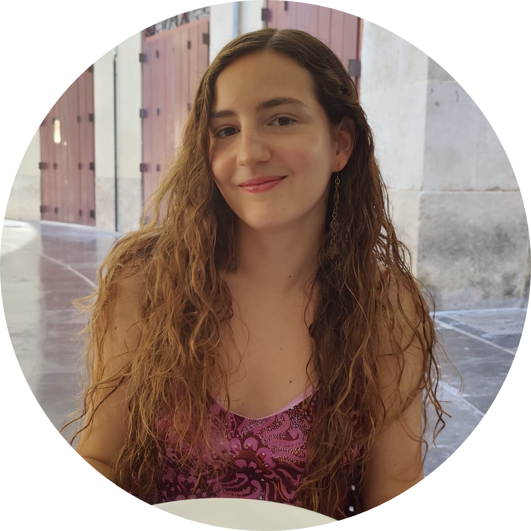 Go to the profile of Elena Cabello Yeves