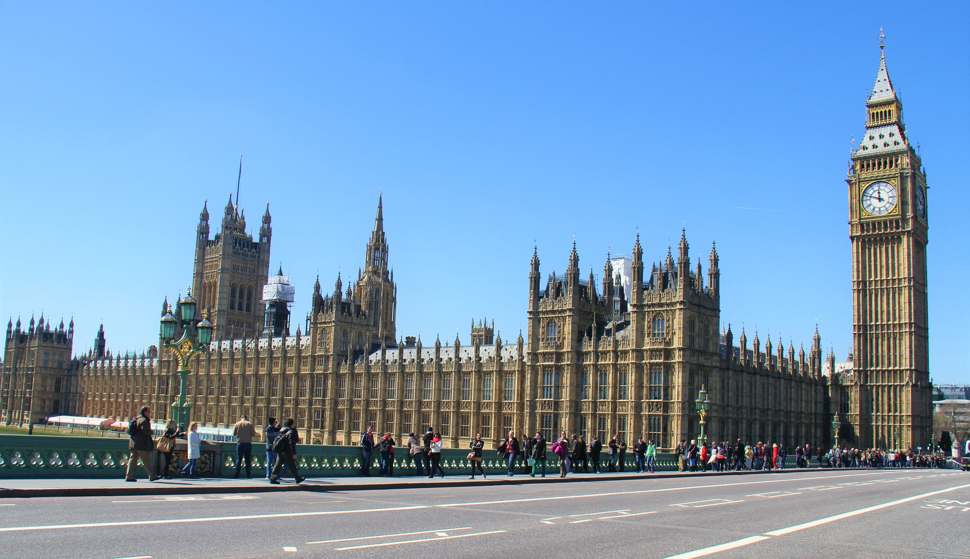 Why we need more STEM experts in politics